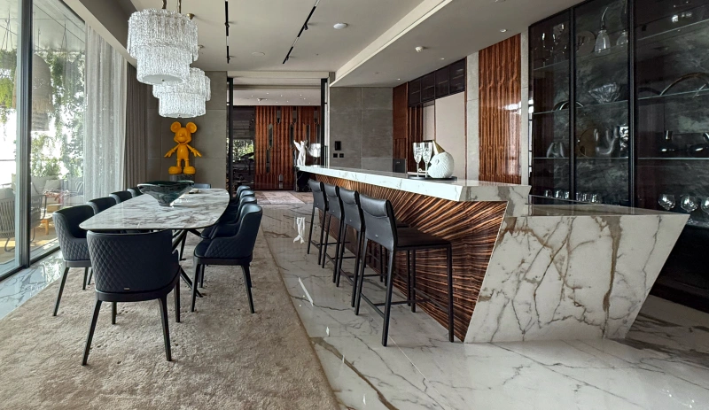 Luxuriöses 5-Schlafzimmer-Penthouse mit privatem Pool, Sauna - Ultimative Raffinesse und Eleganz