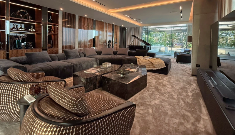 Luxuriöses 5-Schlafzimmer-Penthouse mit privatem Pool, Sauna - Ultimative Raffinesse und Eleganz