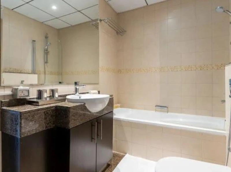 Luxuriöses 3-SZ-Apartment mit atemberaubender Marina-Aussicht in Bay Central, Dubai Marina