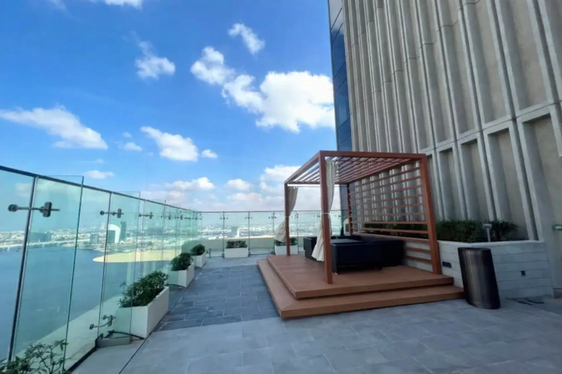 Spacious 1 Bedroom Apartment with Huge Layout!