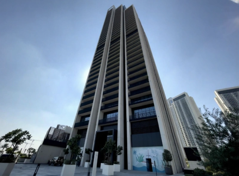 Spacious 1 Bedroom Apartment with Huge Layout!