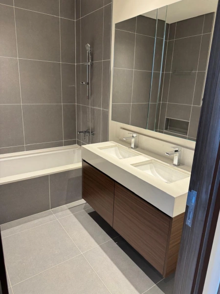 Luxuriöse Dachgeschoss-Wohnung mit 4 Zimmern in Creek Edge - Letzte verfügbare Einheit!