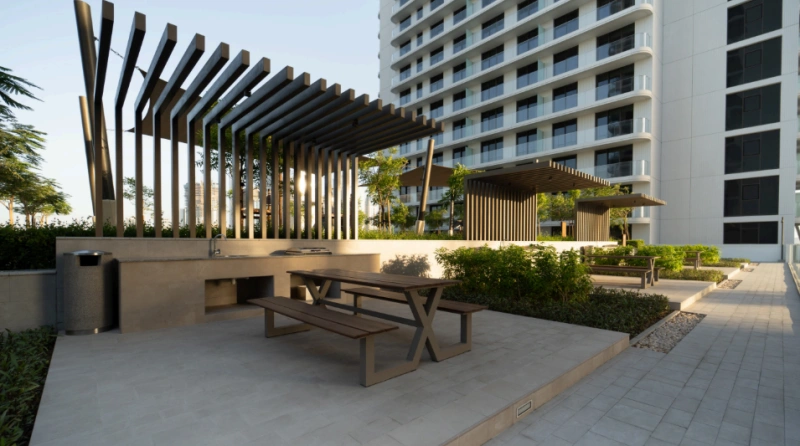 Exklusive Eleganz: Strandfront-Apartment mit 1 Schlafzimmer am Meer