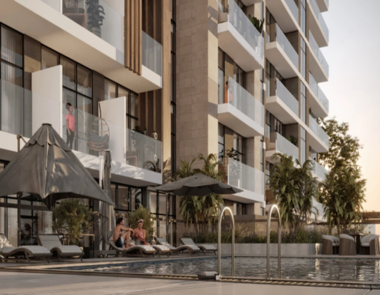 Atemberaubende Zwei-Schlafzimmer-Stadthaus mit Pool und Panoramablick!