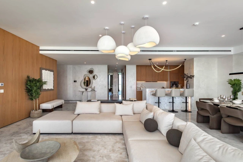 Luxuriöse 3-Zimmer-Apartment mit Meerblick-Balkonen in 5-Sterne-Hotel