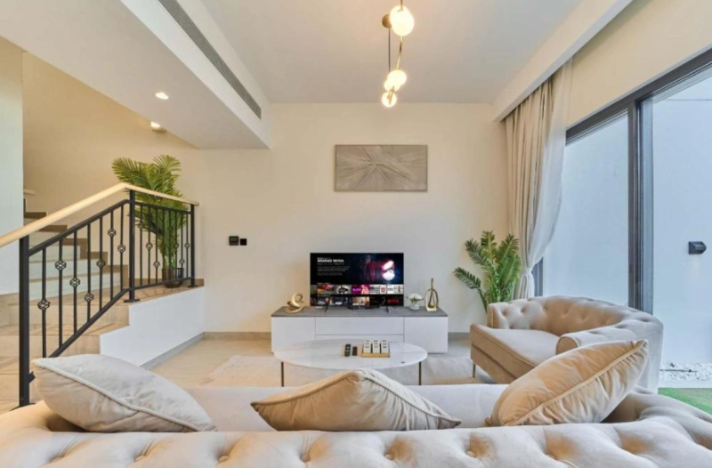 Stilvolles Stadthaus mit 3 Schlafzimmern, voll möbliert - ein Traumhaus erwartet Sie!