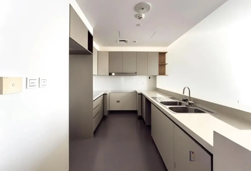 Stunning Three Bedroom Apartment with Modern Design