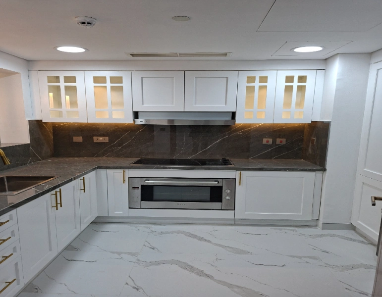 Marina Residences 6 Palm J - 2 Bett + Dienstmädchen - Leerstehend