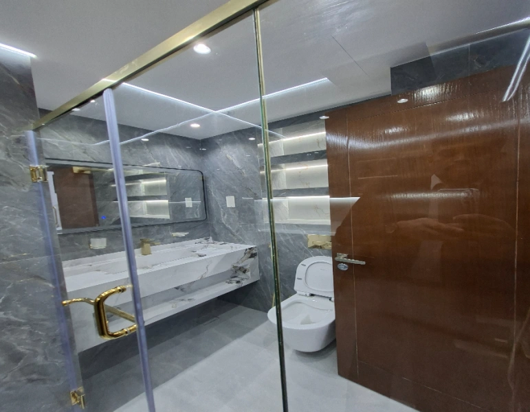 Marina Residences 6 Palm J - 2 Bett + Dienstmädchen - Leerstehend