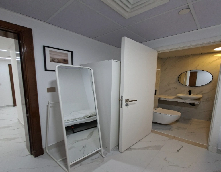 Marina Residences 6 Palm J - 2 Bett + Dienstmädchen - Leerstehend