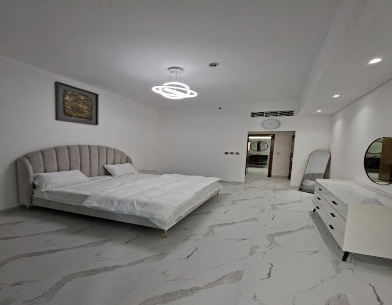 Marina Residences 6 Palm J - 2 Bett + Dienstmädchen - Leerstehend