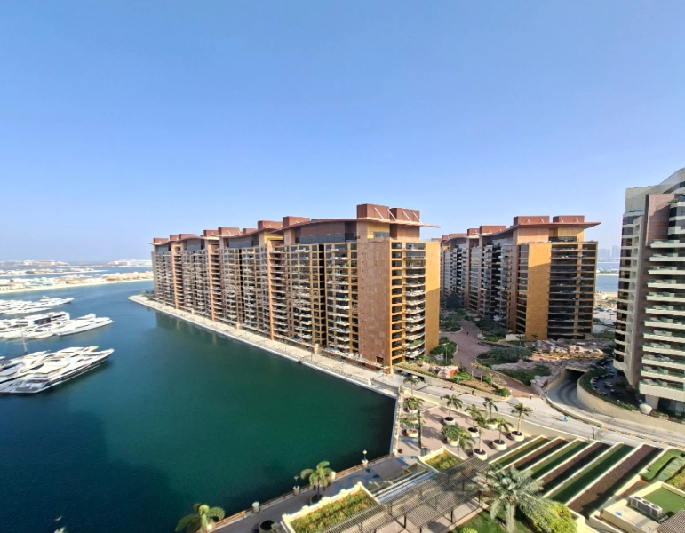 Marina Residences 6 Palm J - 2 Bett + Dienstmädchen - Leerstehend