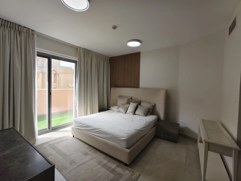 Modernes 1-Zimmer-Apartment mit atemberaubender Aussicht | Ready Property