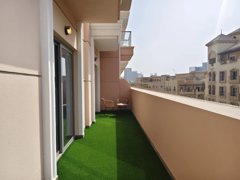 Modernes 1-Zimmer-Apartment mit atemberaubender Aussicht | Ready Property