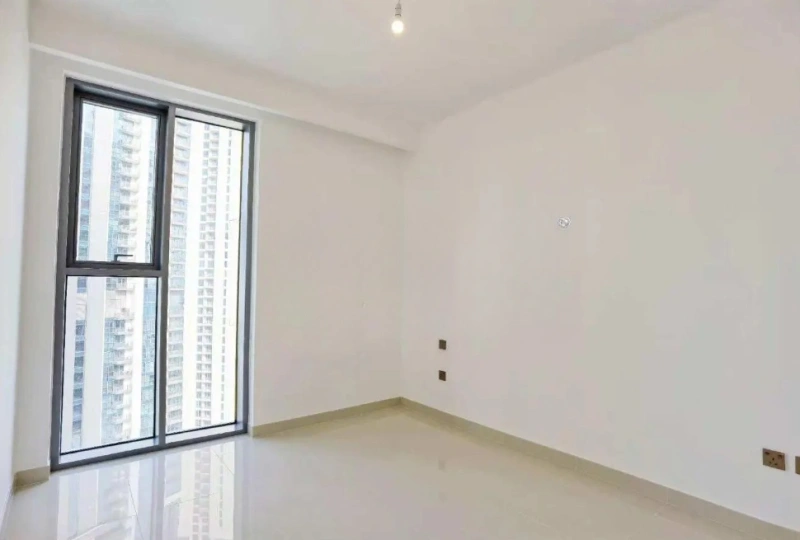 Luxuriöses 2-Schlafzimmer-Apartment mit Dienstmädchenzimmer und atemberaubendem Blick auf den Burj Khalifa