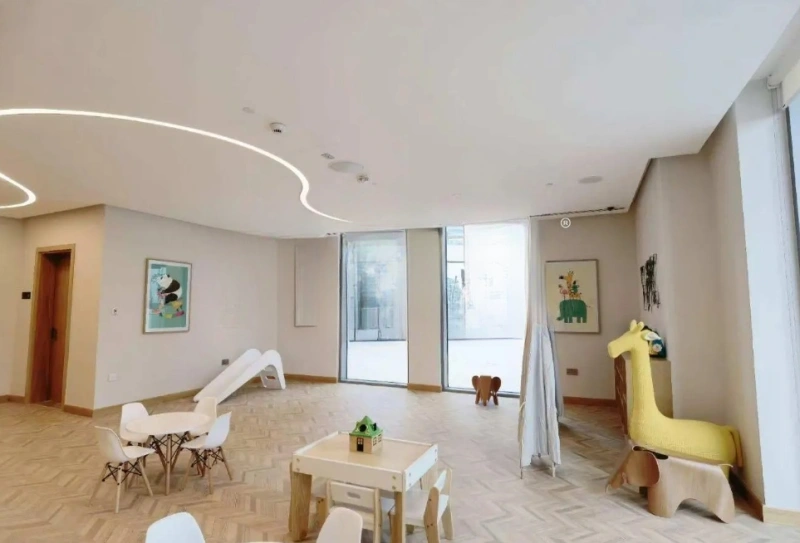 Luxuriöses 2-Schlafzimmer-Apartment mit Dienstmädchenzimmer und atemberaubendem Blick auf den Burj Khalifa