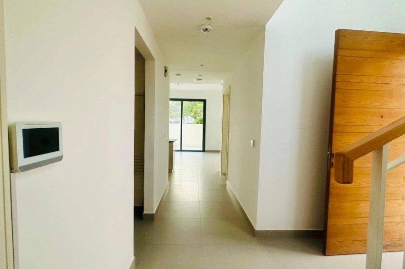 Luxuriöse Villa mit vier Schlafzimmern und modernem Design