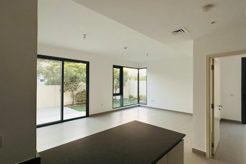 Luxuriöse Villa mit vier Schlafzimmern und modernem Design