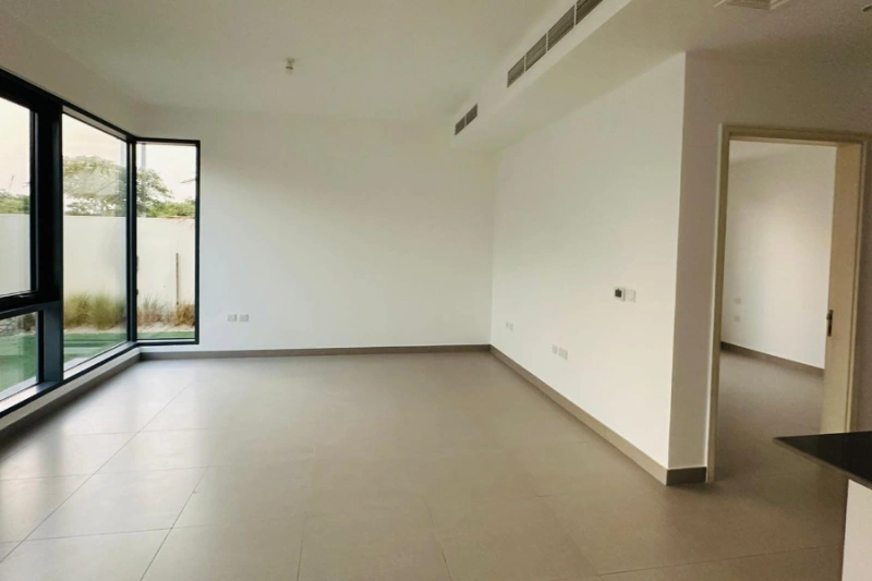 Luxuriöse Villa mit vier Schlafzimmern und modernem Design