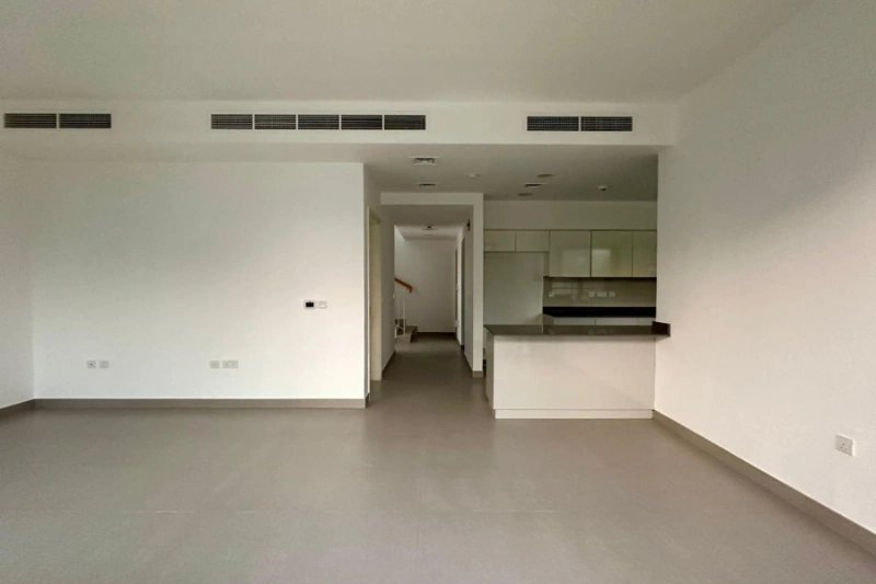 Luxuriöse Villa mit vier Schlafzimmern und modernem Design