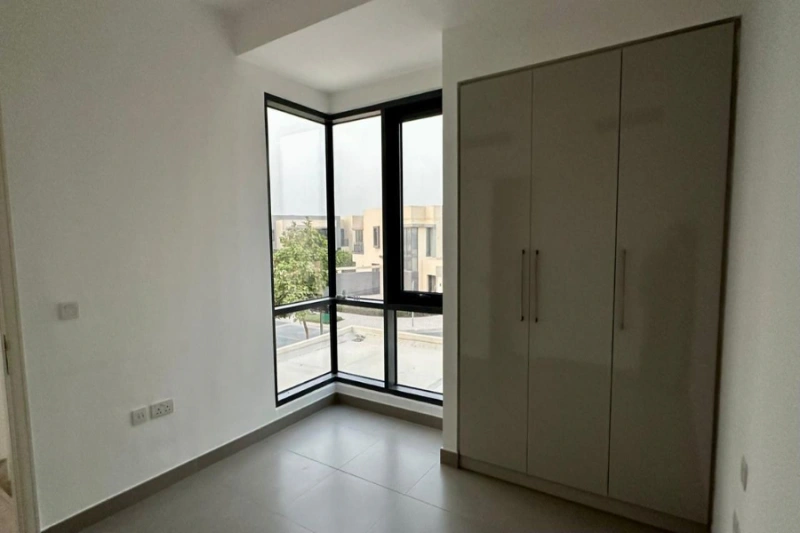 Luxuriöse Villa mit vier Schlafzimmern und modernem Design