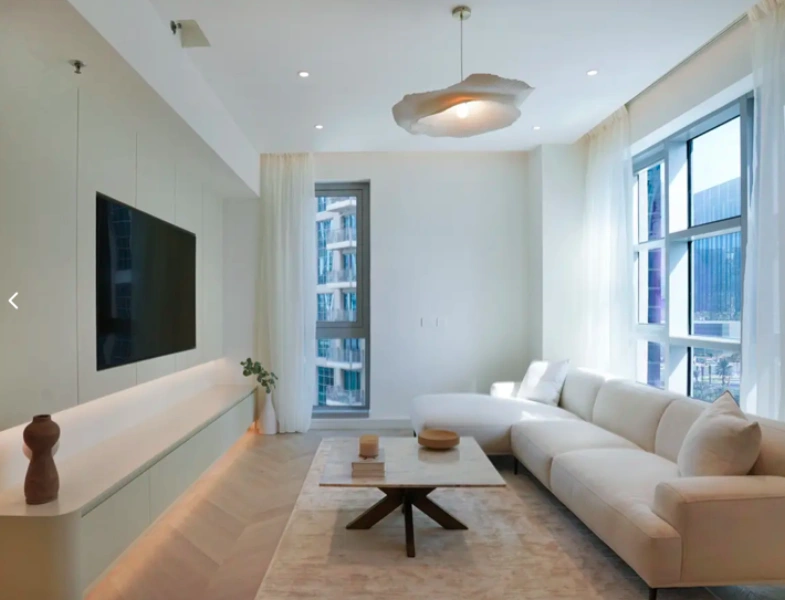 Luxuswohnung in Downtown mit Blick auf den Burj Khalifa! Voll möbliert, perfekt für Stadtliebhaber.