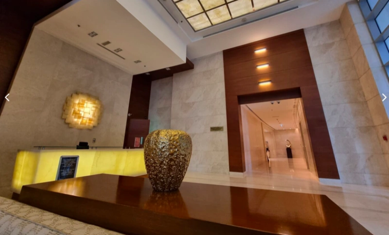 Luxuswohnung in Downtown mit Blick auf den Burj Khalifa! Voll möbliert, perfekt für Stadtliebhaber.