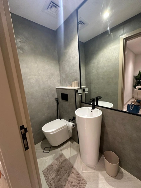 Modernes 1-Zimmer-Apartment mit voller Ausstattung in den Empire Residences in JVC