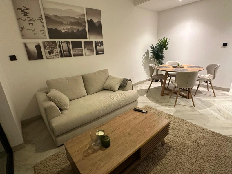 Modernes 1-Zimmer-Apartment mit voller Ausstattung in den Empire Residences in JVC