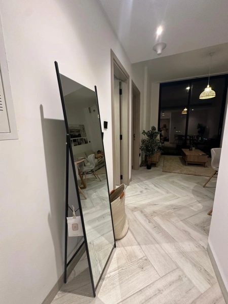 Modernes 1-Zimmer-Apartment mit voller Ausstattung in den Empire Residences in JVC