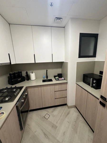 Modernes 1-Zimmer-Apartment mit voller Ausstattung in den Empire Residences in JVC