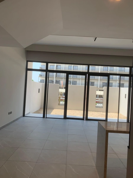 Luxus-Stadthaus mit 4 Schlafzimmern und Blick auf Downtown Dubai in Mag Eye!