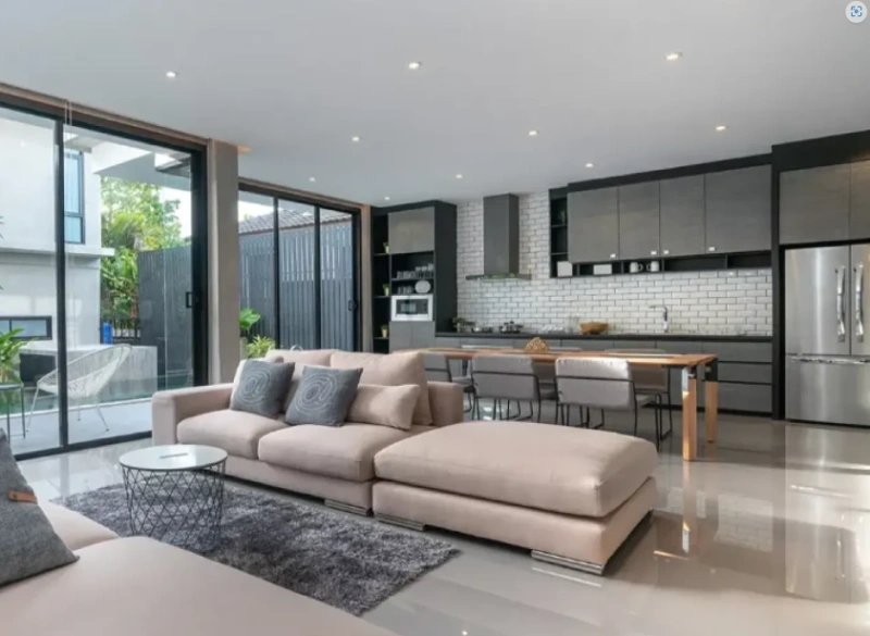 Exquisites 3-Zimmer-Luxusapartment mit Zimmermädchen. Überwältigend und luxuriös. Traumhaft!