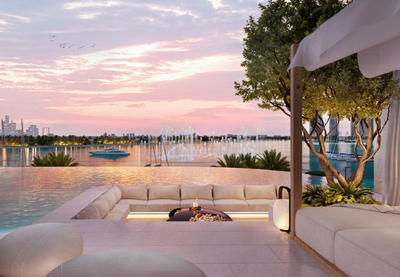 Luxe-Apartment mit 4 Schlafzimmern, Dienstzimmer, Studioraum und riesigem Balkon mit Kanalblick