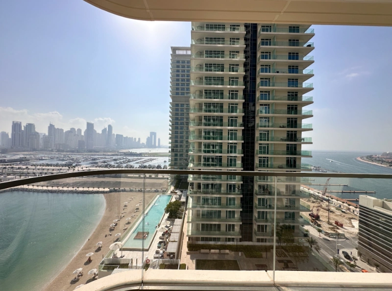 Exklusives 3-Zimmer-Luxusapartment mit Meerblick und Eleganz - Ihr Traum am Strand!