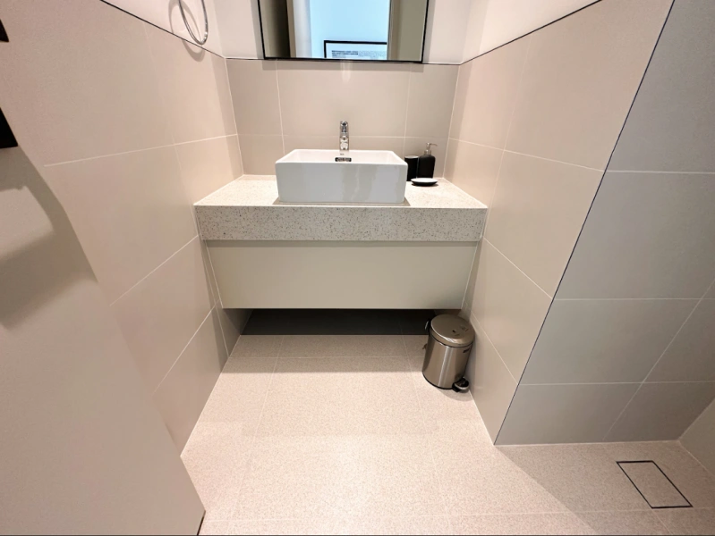 Exklusives 3-Zimmer-Luxusapartment mit Meerblick und Eleganz - Ihr Traum am Strand!