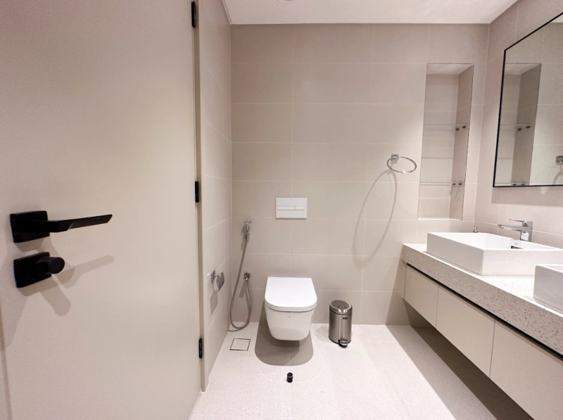 Exklusives 3-Zimmer-Luxusapartment mit Meerblick und Eleganz - Ihr Traum am Strand!