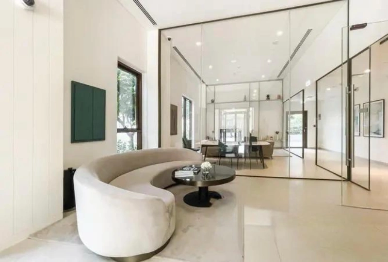 Stilvolles Ein-Zimmer-Apartment mit modernem Design