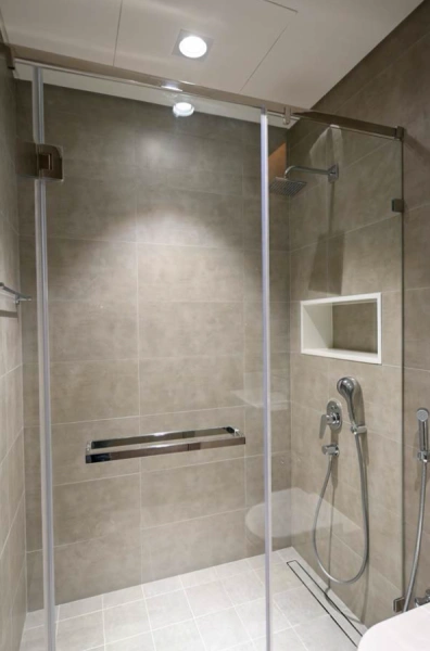 Luxuriöses 3-Zimmer-Apartment mit traumhaftem Blick auf die Lagune & die Skyline von Burj Khalifa