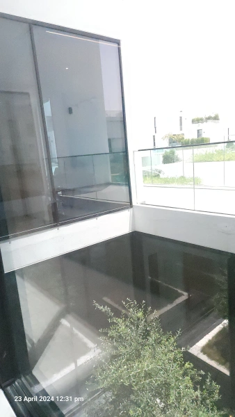 Luxuriöse Villa mit 7 Schlafzimmern, privatem Pool & Garten in Al Barari