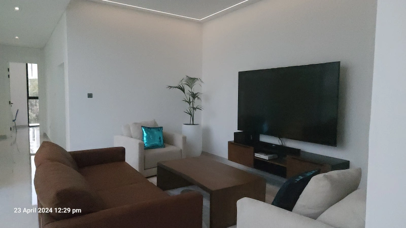 Luxuriöse Villa mit 7 Schlafzimmern, privatem Pool & Garten in Al Barari