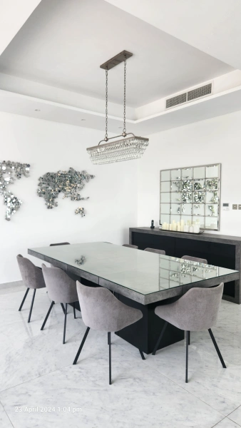 Luxuriöse Villa mit 7 Schlafzimmern, privatem Pool & Garten in Al Barari