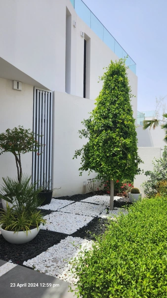 Luxuriöse Villa mit 7 Schlafzimmern, privatem Pool & Garten in Al Barari