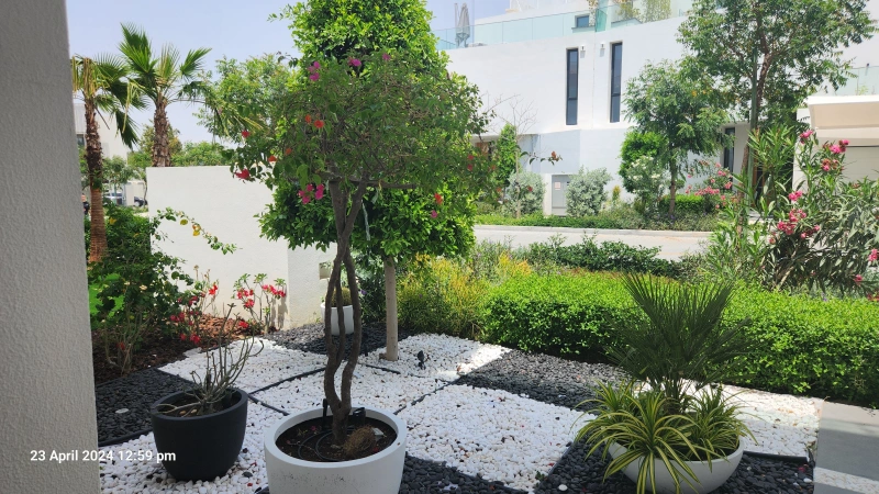 Luxuriöse Villa mit 7 Schlafzimmern, privatem Pool & Garten in Al Barari