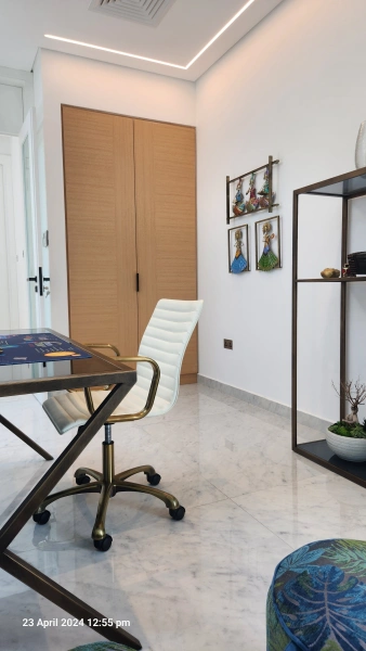 Luxuriöse Villa mit 7 Schlafzimmern, privatem Pool & Garten in Al Barari