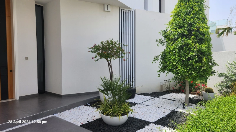 Luxuriöse Villa mit 7 Schlafzimmern, privatem Pool & Garten in Al Barari