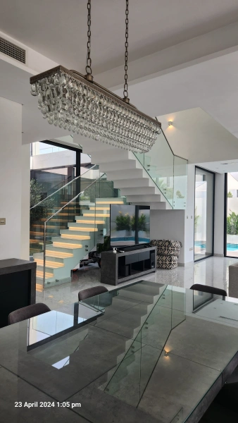 Luxuriöse Villa mit 7 Schlafzimmern, privatem Pool & Garten in Al Barari