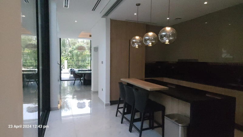 Luxuriöse Villa mit 7 Schlafzimmern, privatem Pool & Garten in Al Barari