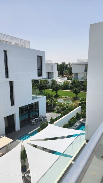 Luxuriöse Villa mit 7 Schlafzimmern, privatem Pool & Garten in Al Barari