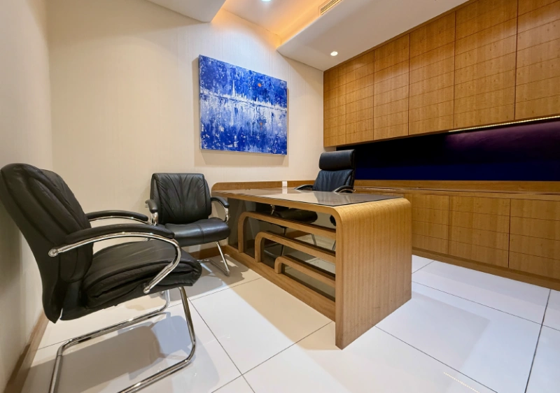 Elegantes Büro zu verkaufen - Leerstehend und bezugsfertig